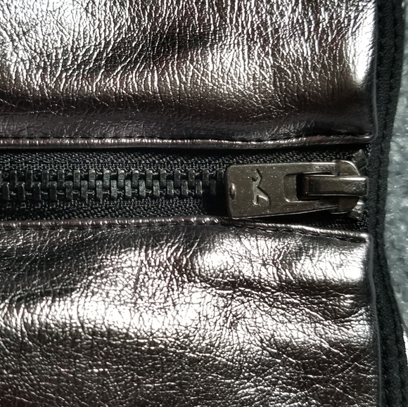 Hollister metallic faux vegan leather mini skirt - Picture 3 of 8